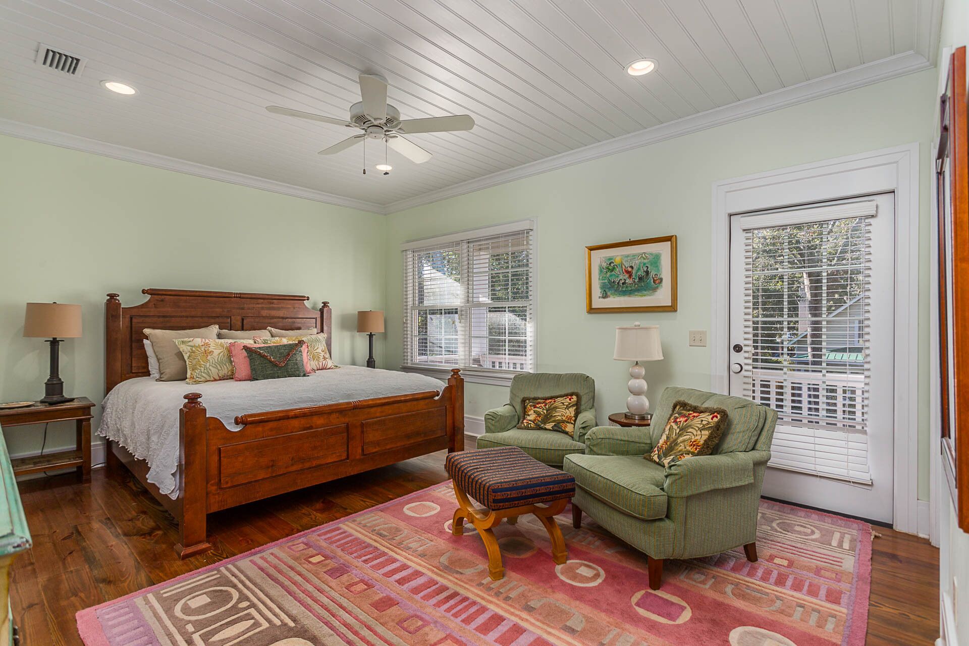 5 chambres, fer et planche à repasser, lit parapluie, Wi-Fi