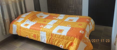 3 chambres, Wi-Fi, literie fournie