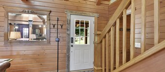 Secluded Cabin, Comfortable Lux, Valley View ~ Canaan Valley & Seneca
