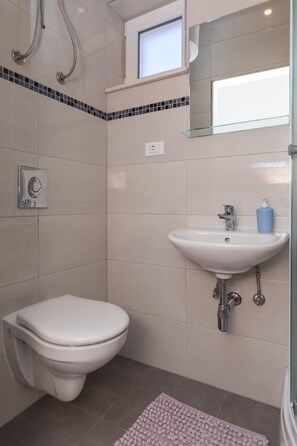 مجففات شعر، مناشف