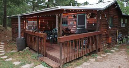 Bear Creek -mökki - Cozy Cabins Real Estate, LLC.