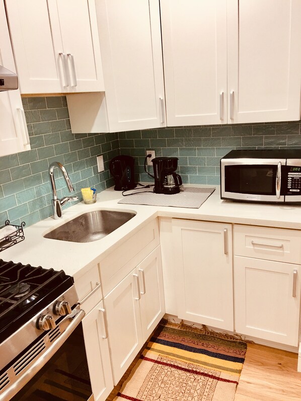 Fridge, microwave