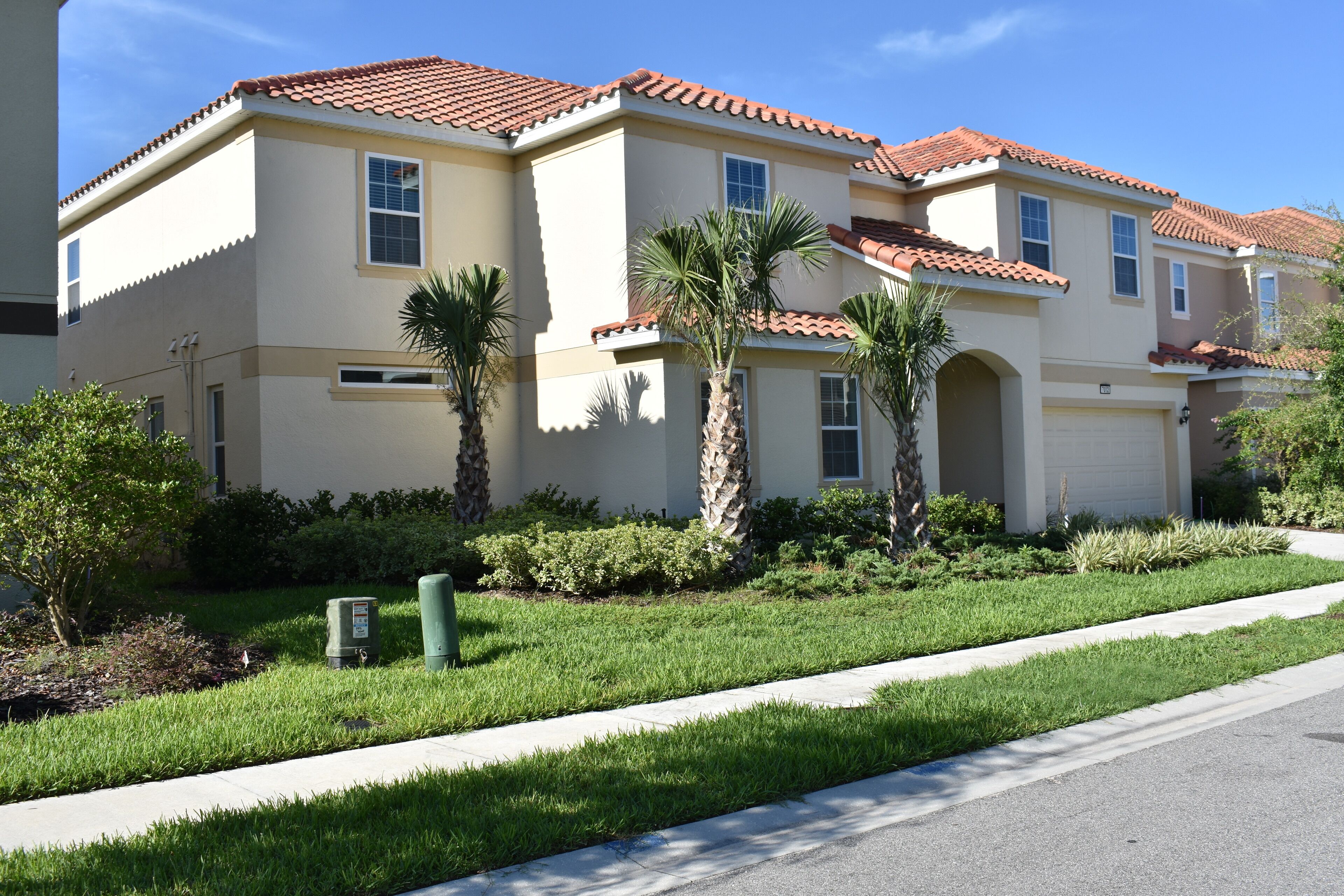 Luxurious 11 bedroom, 9.5 bath Solterra Resort Home