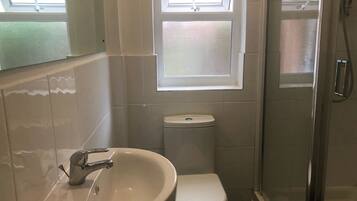 Room, Private Bathroom | Bathroom | Shower, towels