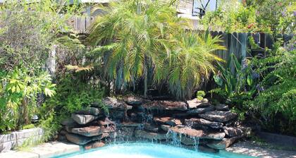 5 BD Home★ Pool |Ping Pong/Fire Pit/2 King Beds