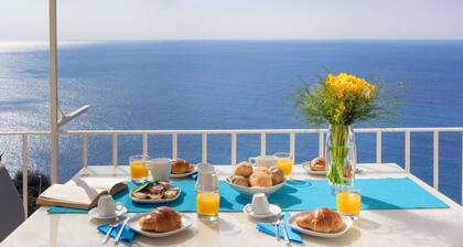 AMORE RENTALS - Villa Anna with private Terrace and Sea View