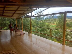 Terrace/patio - 4 bed 3 bath bungalow sleeps up to 10 people (inc. breakfast) (Stone House Area)