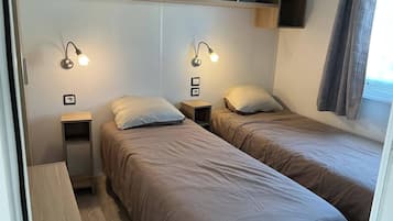 2 bedrooms, WiFi, bed sheets