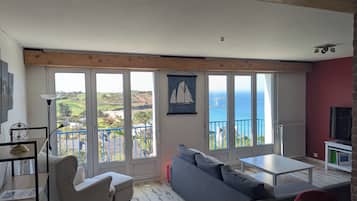 Télévision, livres, chaßne hi-fi