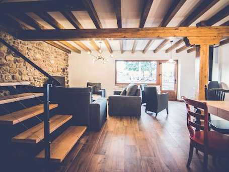 Interior. Palomba Rural II.