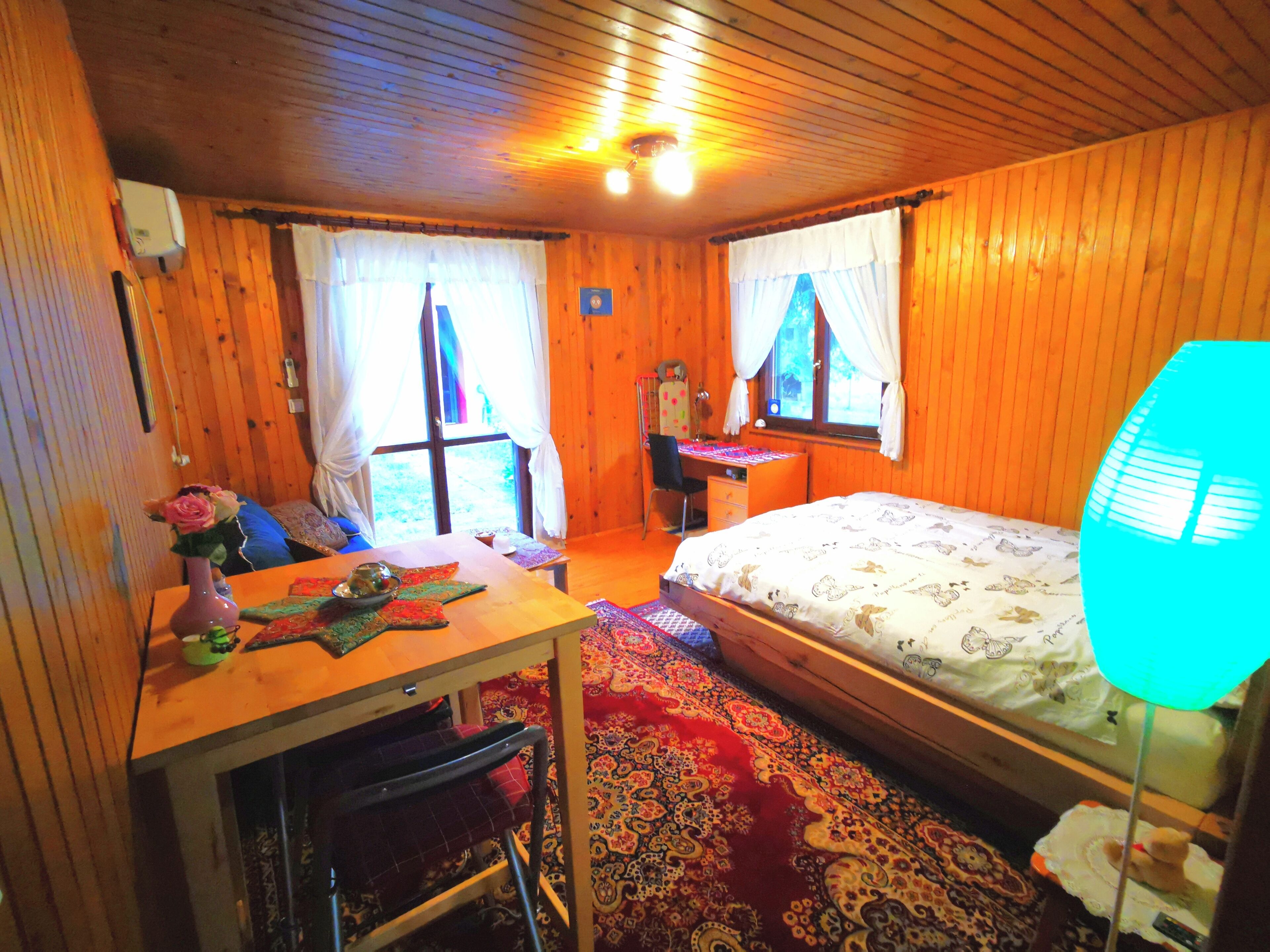 1 bedroom, desk, iron/ironing board, free WiFi