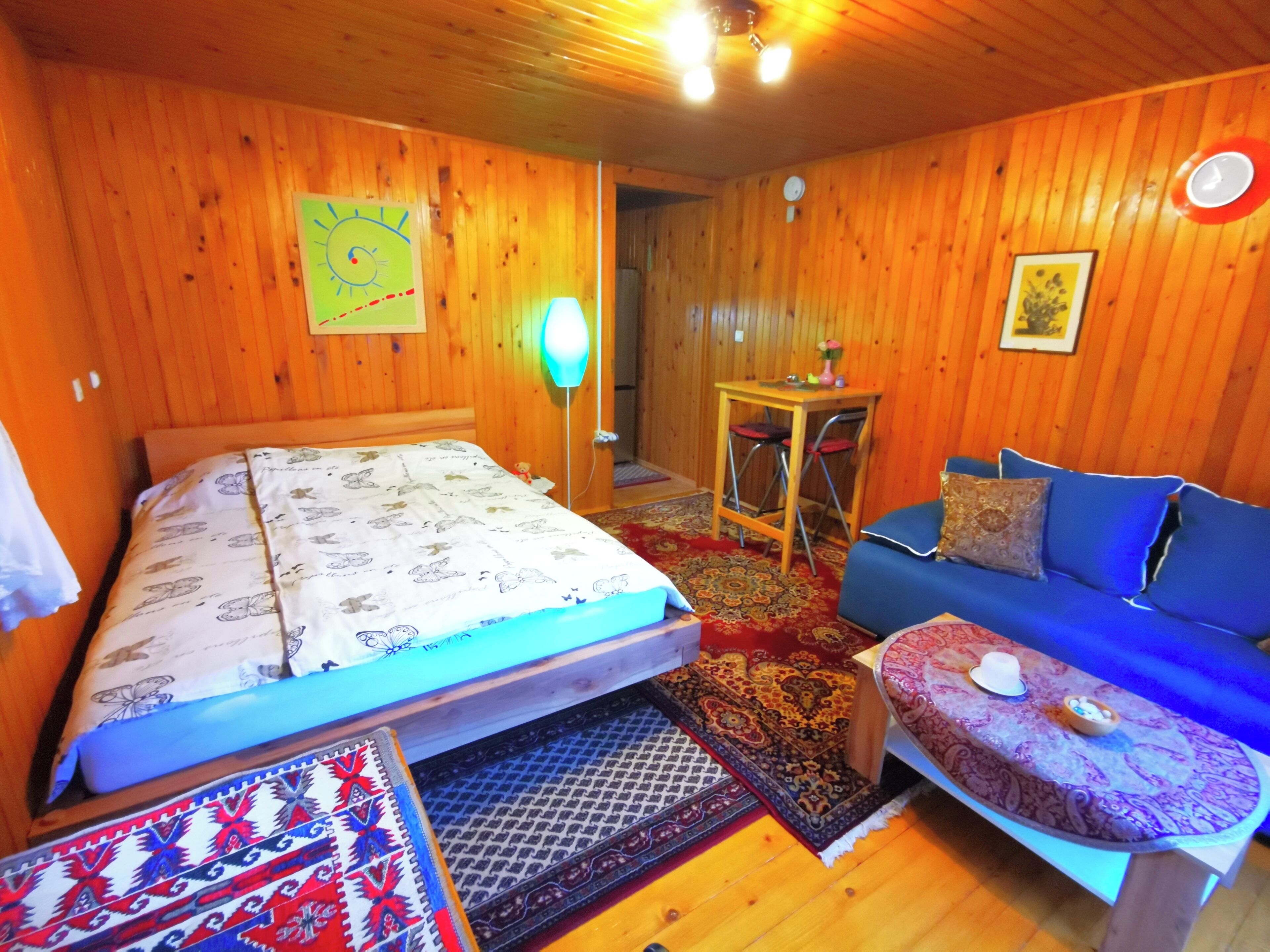 1 bedroom, desk, iron/ironing board, free WiFi