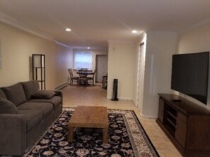 Smart TV - Quality Comfortable Cribs 18-B Space Basement Studio (Queens)