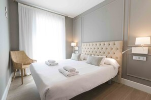 3 chambres, fer et planche à repasser, Wi-Fi gratuit, draps fournis