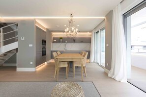 Dining - Brunet V | The Rentals Collection (San Sebastián)