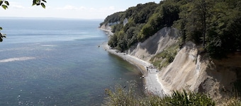 Villa Am alten Kreidebruch, holiday apartment "Wellenreiter" with maritime flair