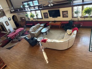 Smart TV, fireplace, video games