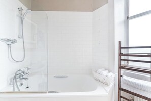Shower, free toiletries, hair dryer, towels