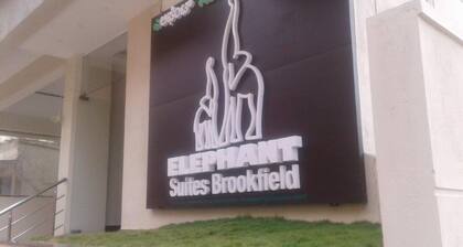 Elephant Suites Brookefield # 17