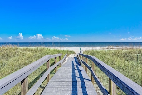 Beach nearby. Salty Smiles at Shipwatch on Amelia Island