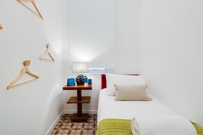 3 chambres, bureau, fer et planche à repasser, Wi-Fi gratuit