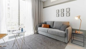 TV - Sweett | Callao IV - Two Bedroom Apartment, Sleeps 4 (Barcelona)