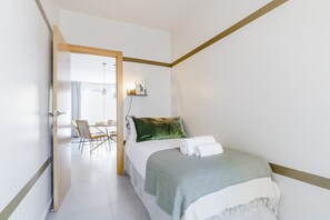 2 bedrooms, iron/ironing board, free WiFi, bed sheets - Sweett | Callao IV - Two Bedroom Apartment, Sleeps 4 (Barcelona)