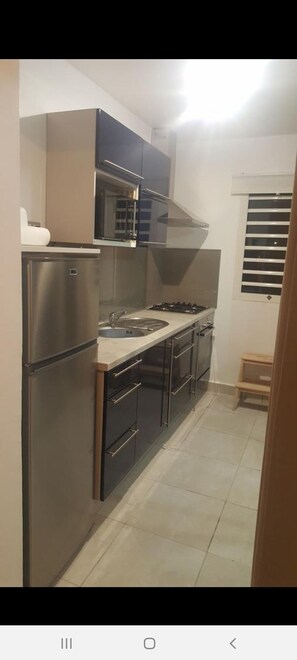 Fridge, microwave, oven, stovetop - Studio any comfort. (Terre de haut les saintes)