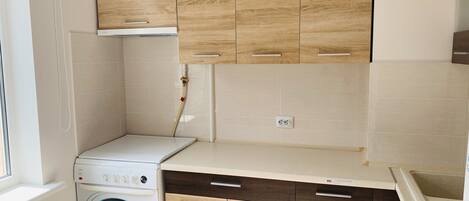 Un four, surface de cuisson