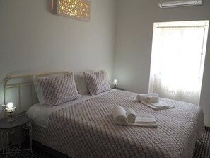 1 soverom, strykejern/-brett, wi-fi og sengetøy