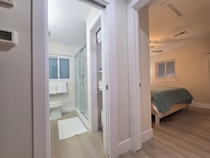2 chambres, fer et planche Ă repasser, lit parapluie, Wi-Fi
