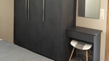 City Apartment, 1 Bedroom (Street View)