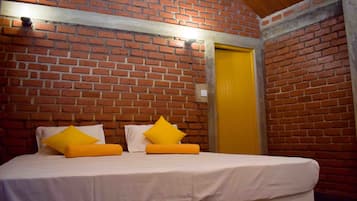 Sistema de insonorización, tabla de planchar con plancha, wifi gratis