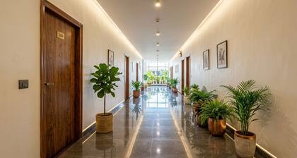 Airport Hotel Tashree
