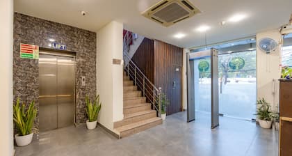 Airport Hotel Tashree