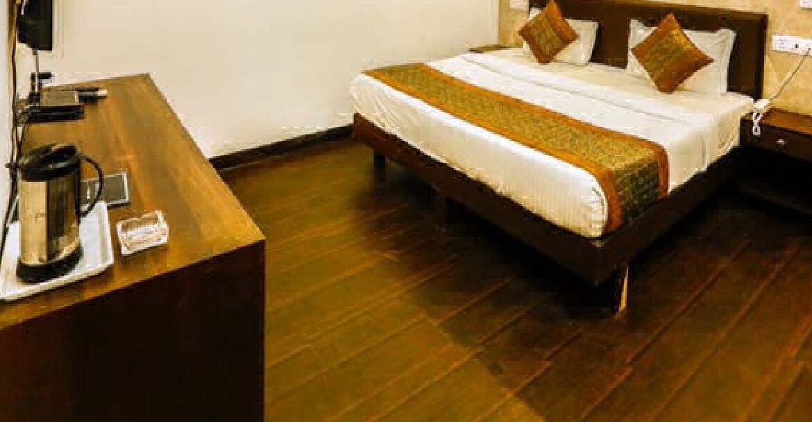 double room | 1 bedroom, premium bedding, down duvets, pillow-top beds