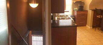 Modern One Bedroom Apartment 35 miles to Chicago