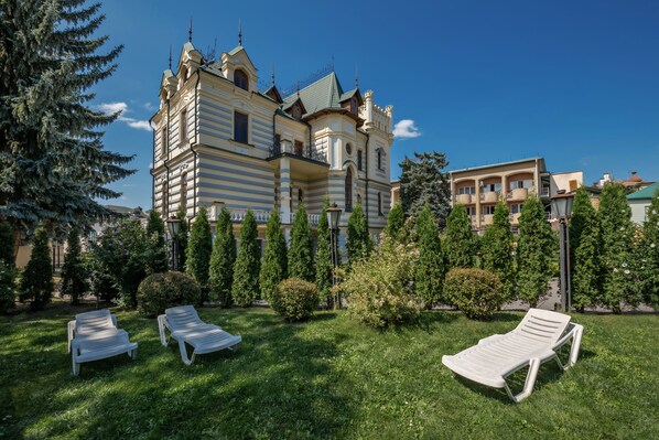 숙박 시설 구내