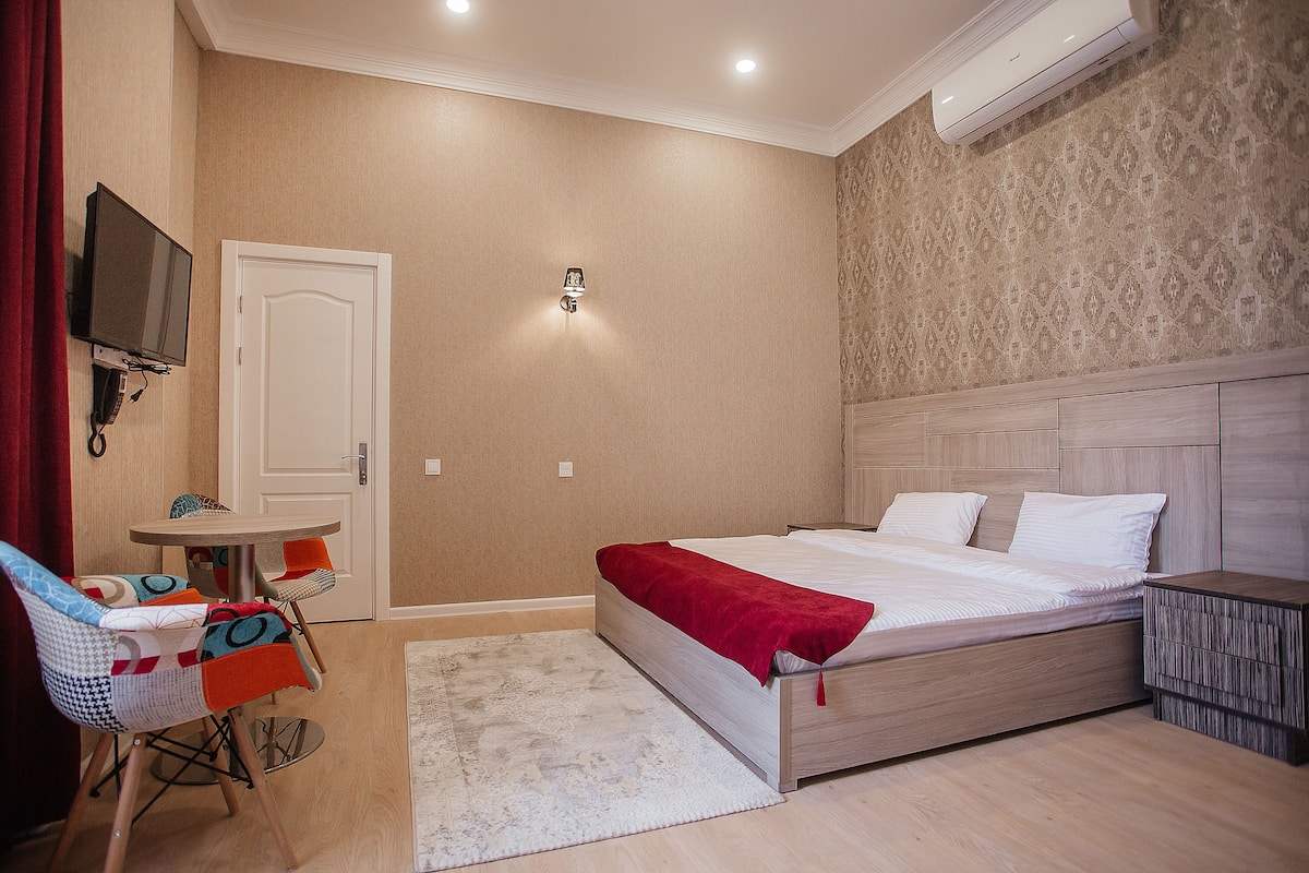 Chambre Deluxe double | Système d’insonorisation, accès au Wi-Fi (inclus)