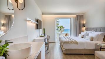 2 bedrooms, in-room safe, laptop workspace, iron/ironing board