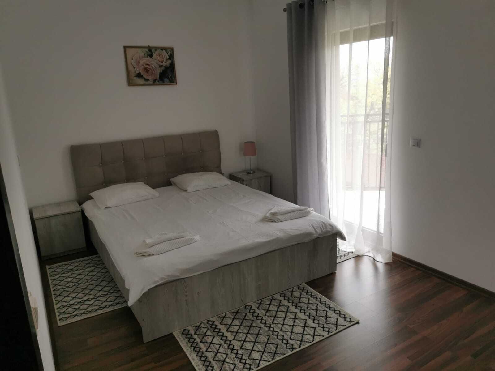 Familienapartment | Individuell dekoriert, Schreibtisch, schallisolierte Zimmer