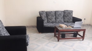 Área de estar no saguão