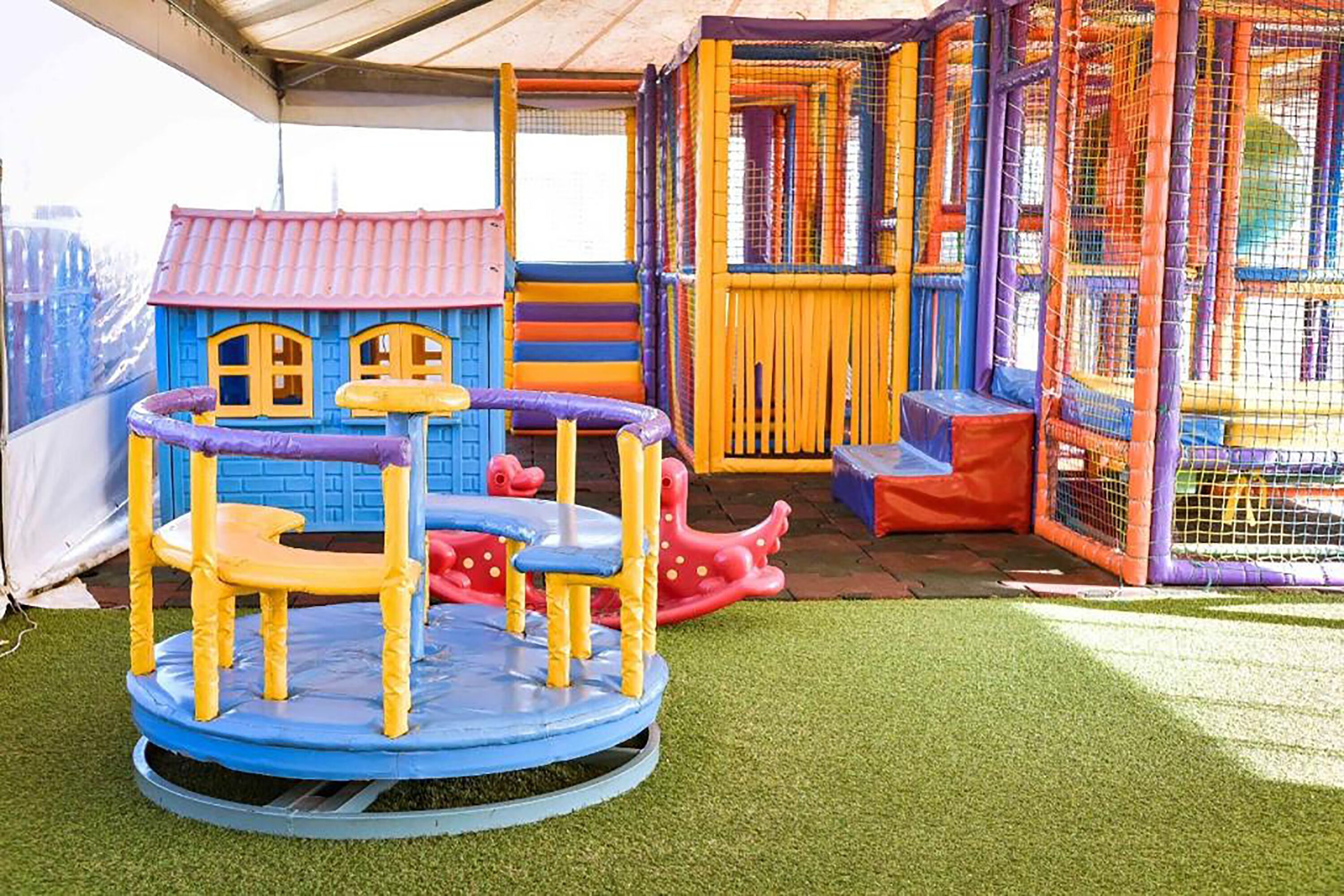 children’s play area – outdoor
