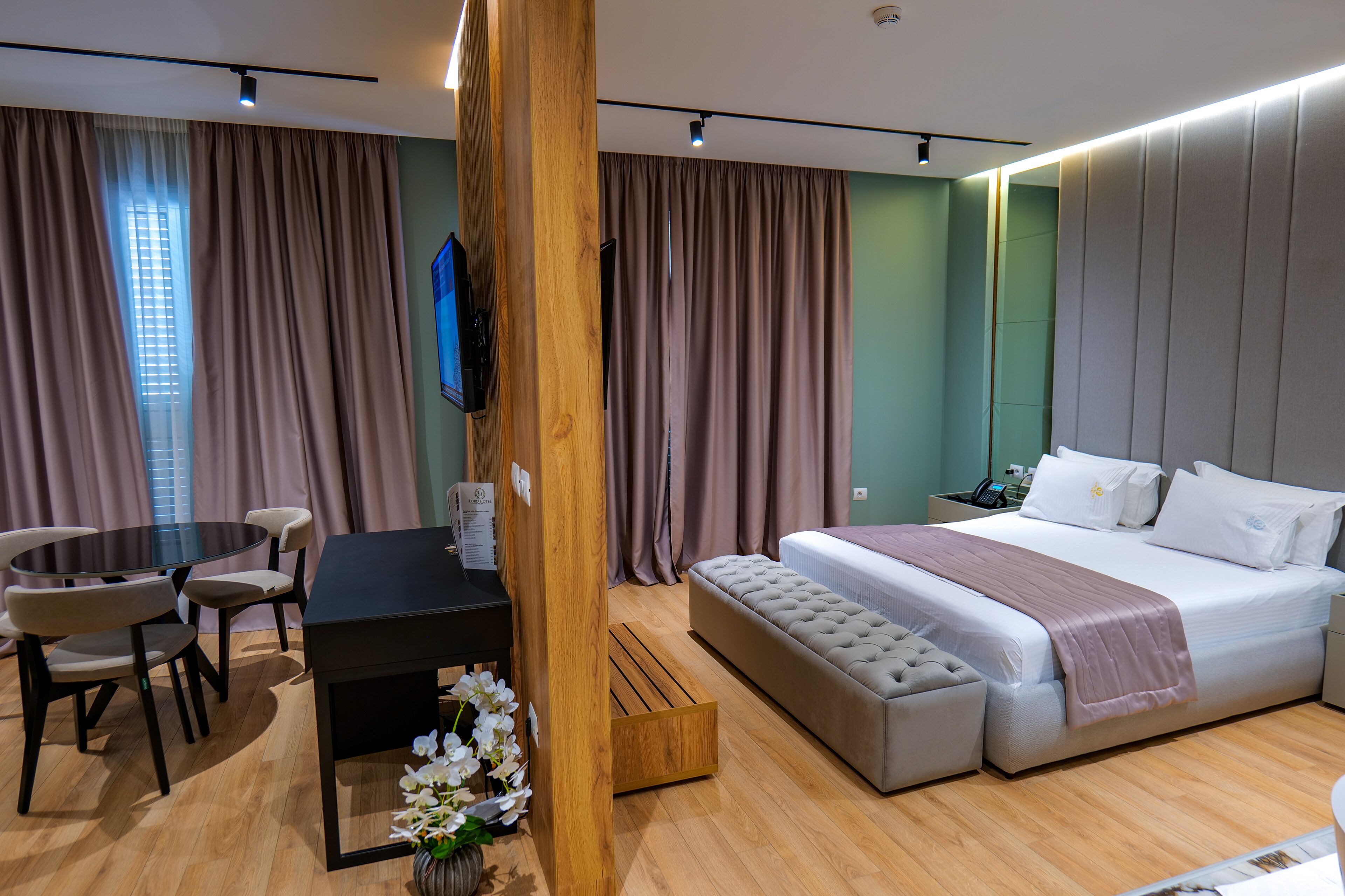 Photo - LORD Hotel