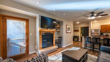 Smart TV, fireplace, DVD player
