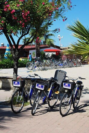 Bicycling - Hotel Clara (Tortoreto)
