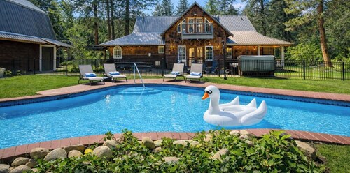 Summer Pool | Hot Tub | Firepit | Yard | Sleeps 12