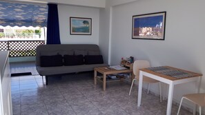TV