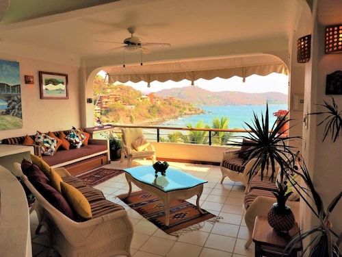 "Uno de los tipos" condominio de lujo frente al mar con vista al mar en la playa de Madera