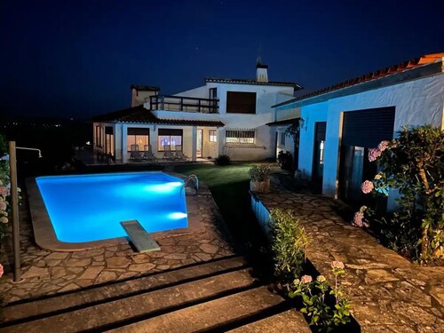 Fantastique villa de luxe avec piscine, jardin et salle de jeux